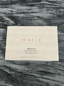 Mallywood Eyeshadow Palette - Picture 1 of 2