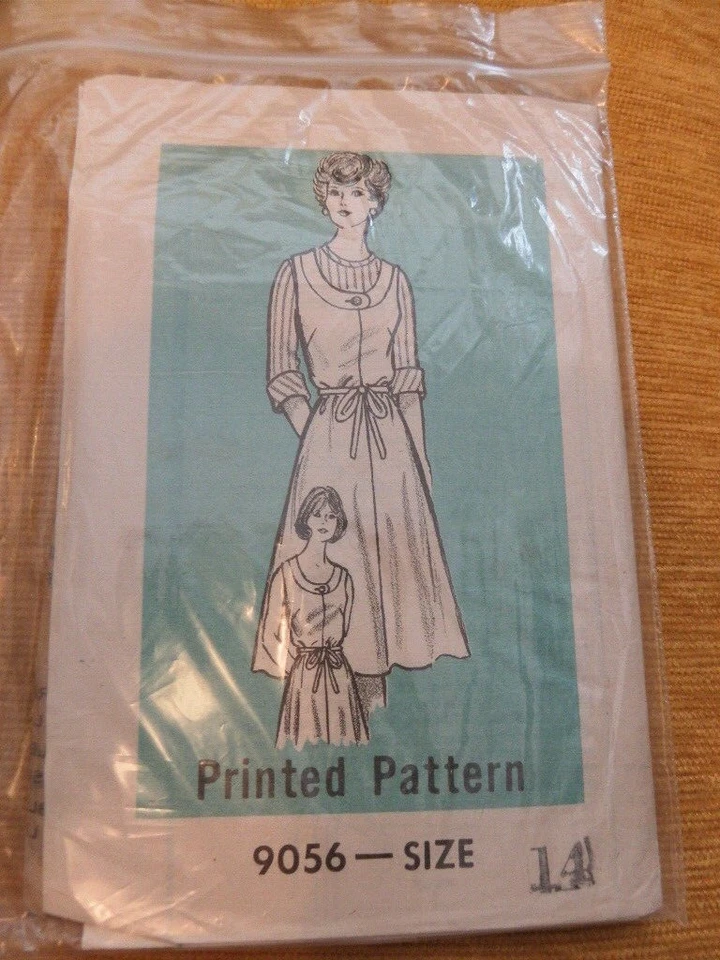 1977 TV times 9056 sewing pattern ladies tunic dress Size 14 uncut - Image 1 of 1