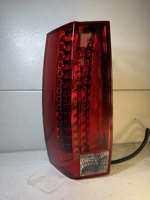 Conjunto de lanterna traseira esquerda para Cadillac Escalade Escalade 2007-2014 ESV GM2800232 - Imagem 1 de 4