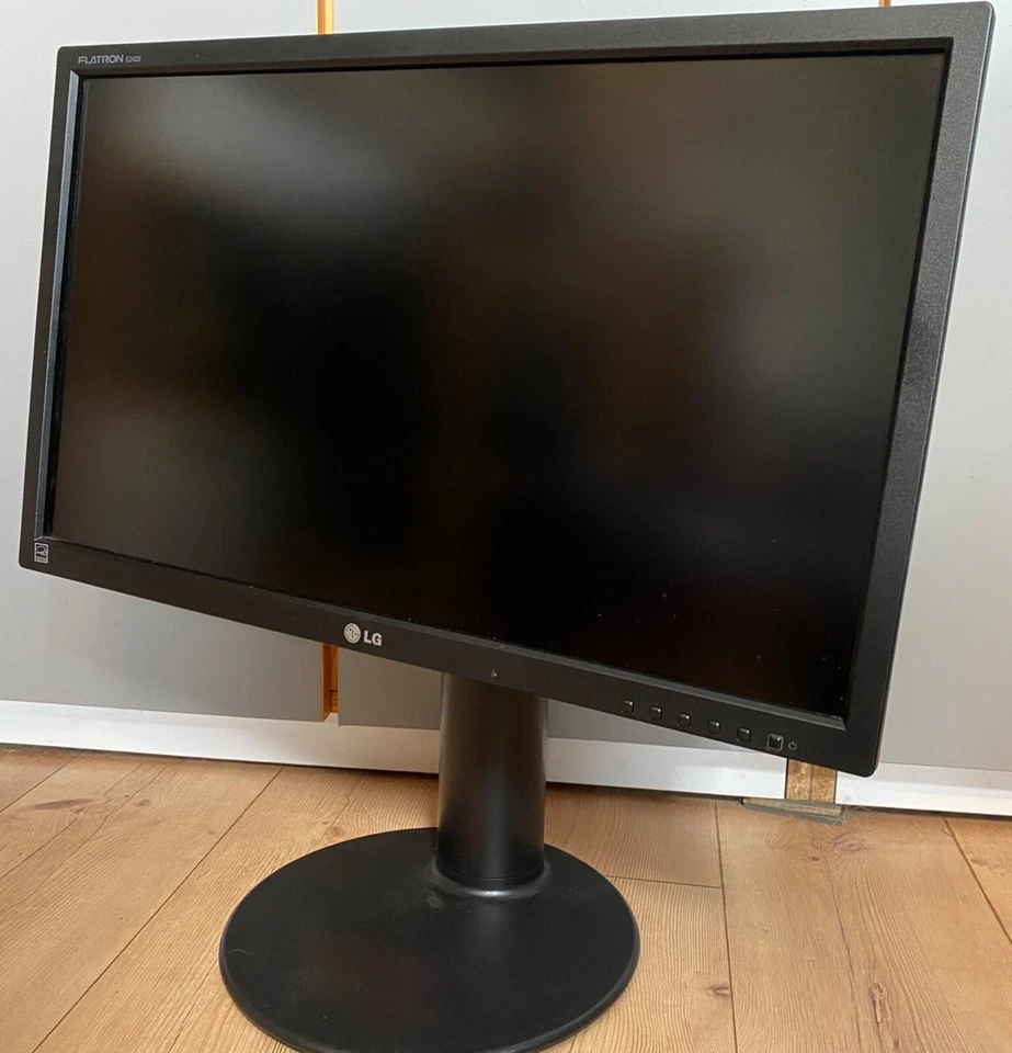 LG Flatron 2422PY  24" Monitor - Bild 1 von 4