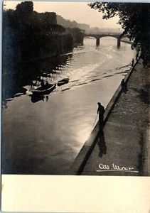 Real Photo, Quai de Montebello, The Seine River, Paris, France RPPC Postcard - Picture 1 of 2