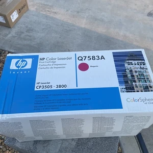 Genuine HP LaserJet 3800 CP3505 Magenta Toner Print Cartridge Q7583A - Picture 1 of 2