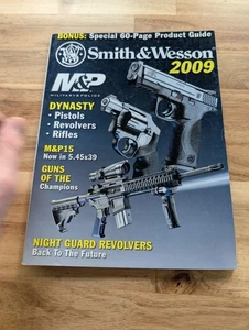 SMITH & WESSON 2009 Gun Magazine Product Guide M & P - Imagen 1 de 7