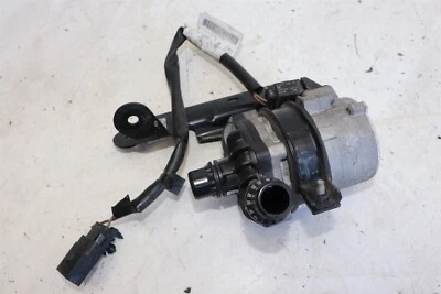 Mercedes Benz CLA45 AMG C117 2015 вспомогательный водяной насос A0005001986 J220 - Изображение 1 из 3