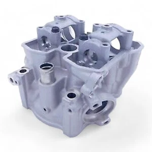 NUEVO SUZUKI genuino 2005-2007 RMZ450 culata 11100-35G21 de Japón - Imagen 1 de 3
