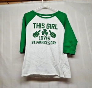 Para mujer This Girl Loves Saint Patricks Day Camiseta Adorable Blanca y Verde MED. 🙂 - Imagen 1 de 17