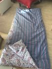 Tommy Hilfiger Queen 90x90 comforter-two sided blue/ red stripes floral-2 Shams