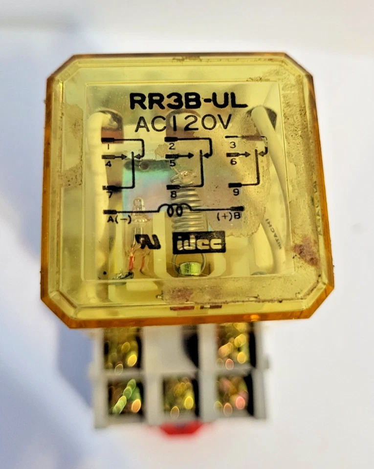 IDEC RR3B-UL AC120V 3PDT Plug-In Power Relay w/ Terminal Base Used - Image 1 of 1