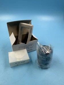 Nikon C-W 10X B Eyepieces MMK30102 - Picture 1 of 2