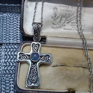 Suarti 925 Sterling Silver Cross Pendant, Australian Opal, Vintage Necklace, 24" - Picture 1 of 7