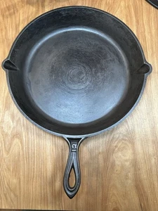 Gate Marked #12 Fancy Handle Skillet Restored 1800s - SMALL CRACK - Picture 1 of 8