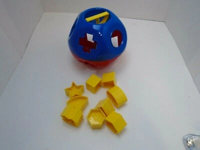Tupperware Forma Clasificador Forma O Bola Juguete Completo Rojo Azul Falta el círculo Foto 1 de 4