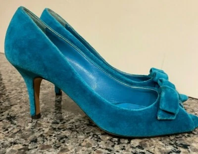 RARO! BOMBAS CLÁSSICAS VINTAGE VELUDO TURQUESA Bettye Muller ITÁLIA Peep Toe & BOW-37 - Imagem 1 de 4