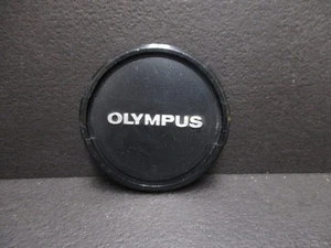 Olympus original 49mm plastic pinch-on front lens cap. - Picture 1 of 3
