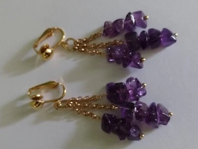 Pendientes colgantes hechos a mano pepitas de piedra amatista natural enchapados en oro y clip Foto 1 de 3