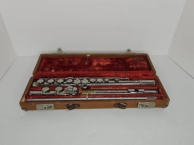 Flauta de plata Artley vintage con estuche Foto 1 de 4