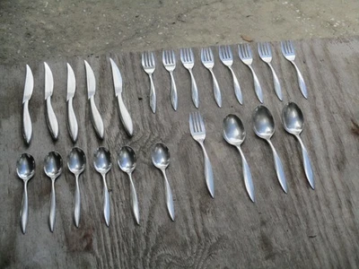 23 piezas - Tenedores cubiertos Sears Roebuck Tradition FIAMMA acero inoxidable EE. UU. etc. Foto 1 de 4