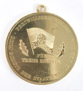 DDR, Medaille für treue Dienste freiwilliger Helfer beim Schutz der Staatsgrenze - Picture 1 of 2