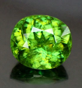 Natural Cushion Cut Iridescence Green Sphene/Titanite 2.93ct. Eye Clean - Picture 1 of 3