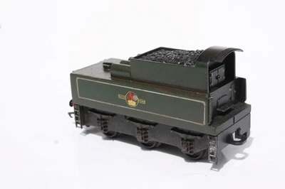 MAINLINE B.R.GREEN 4-6-0 STANDARD CLASS 4 TENDER ONLY EXCELLENT CONDITION - Image 1 of 4