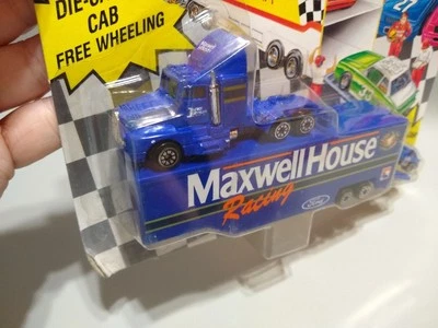 1991 Racing Champions 1:87 Micro Team Transporter NASCAR Maxwell House #22 - Image 1 of 4