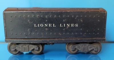 CB39: Postwar Lionel No. 1654T Locomotive Tender  - Image 1 of 4