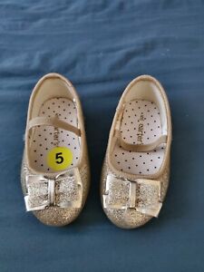 Carter's Baby Toddler Dress Shoes Size 5 Gold Sparkle Slip On Strap Bow
