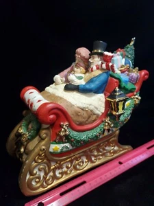 Caja de música Family on a Sleigh "Joy To The World" ¡Adorable figura musical! - Imagen 1 de 9