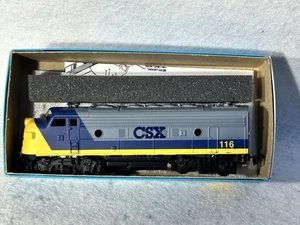 NICE Athearn CSX RR F-7A Engine Dummies  HO (Missing Side Frame; Missing Glass) - Picture 1 of 7