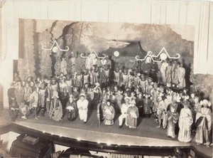 1920s Mikado Stage Harwood Ritratto Studio Gilbert & Sullivan Vintage Teatro Cast - Foto 1 di 2