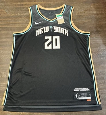 Camiseta feminina Nike Sabrina Ionescu Liberty Explorer Edition Dri-FIT WNBA tamanho XL - Imagem 1 de 4