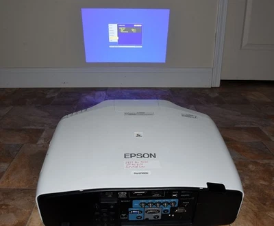 Epson Pro G7500U Projector WUXGA 4K Enhancement - 2859 Hrs - ELPLM08 - Image 1 of 4