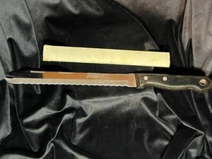 9" vintage sarrated carving/serving knife made in Japan Stainless - Picture 1 of 3