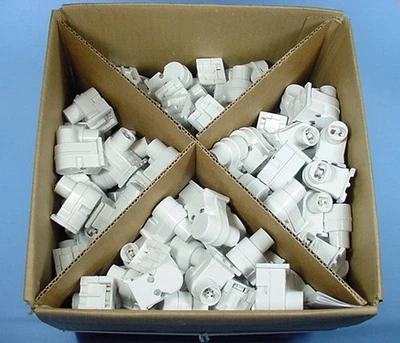 200 Leviton White HO T8 T12 Fluorescent Lampholder light Sockets Plunger 13550-W - Image 1 of 4