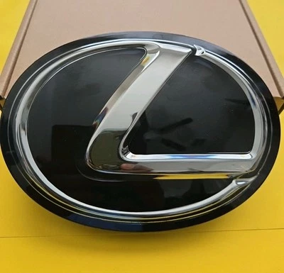 Lexus ES350 53141-33180/33170 2019,2020,2021-2023 Front Grille Emblem Logo Radar - Image 1 of 4
