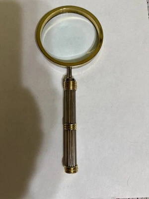 Antigua lupa inglesa Victor de latón - vidrio, latón y plata Foto 1 de 4