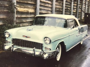 CCF 2 Fotografien aus den 1980-90er Jahren Polaroid Künstler eines Belair Convertible von 1955  - Bild 1 von 7