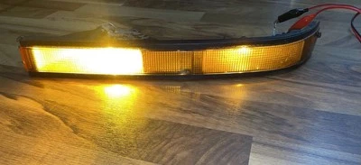 Luz intermitente delantera izquierda conductor Toyota Supra MK3 1986-1988 7MGE FABRICANTE DE EQUIPOS ORIGINALES Foto 1 de 4