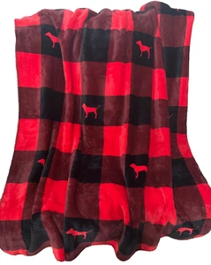 NEW VICTORIA'S SECRET VS SHERPA RED BLACK BUFFALO BLANKET 60 x 50 - Picture 1 of 6