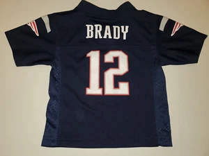 Tom Brady NUEVOS PATRIOTAS DE INGLATERRA NFL Jugadores Bebé Infantil Equipo Réplica CAMISETA 18M - Imagen 1 de 13