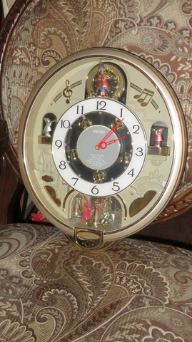 LOVELY SEIKO QXM321SRH CHARMING BELL ANIMATED MUSICAL CLOCK w/ Instructions Cover