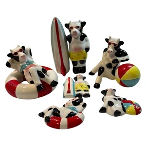 Vintage 1991 Vandor Beach Life Cow Salt Pepper Shakers with Refrigerator Magnets - Picture 1 of 19
