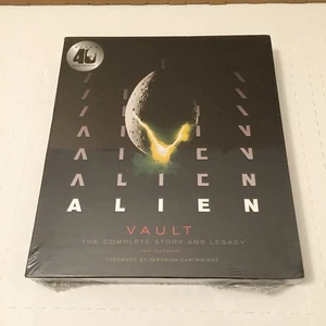 Alien Vault: The Definitive Story Behind The Film by Ian Nathan 2019 UNREAD - Imagen 1 de 6
