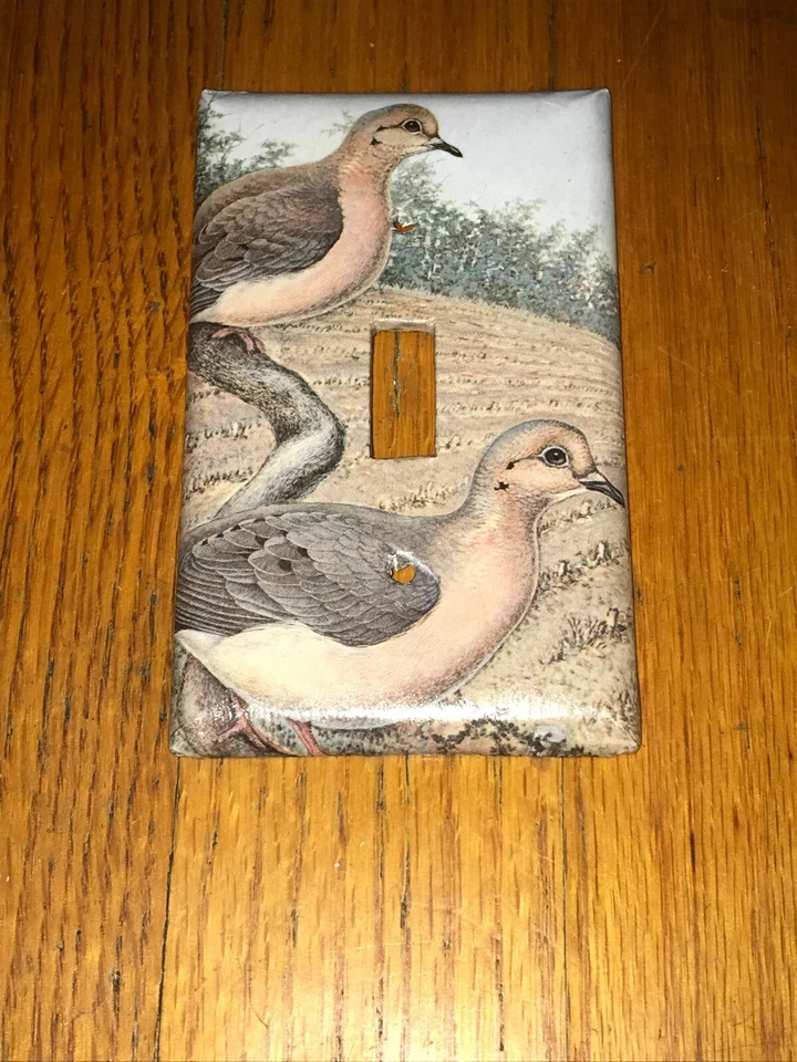 A PAIR OF WILD DOVE DOVES WILD GAME BIRD LIGHT SWITCH COVER PLATE - Image 1 of 1