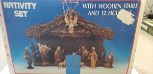 Nativity Set 12 Pc. Wooden Stable Vintage - Picture 1 of 5