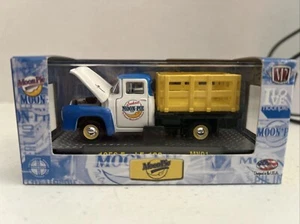 New - M2 Machines - 1956 Ford F-100 Truck - White/ Blue Moonpies - CHASE - Picture 1 of 6