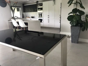 Dining table Brushed aluminum with black glass - Picture 1 of 6