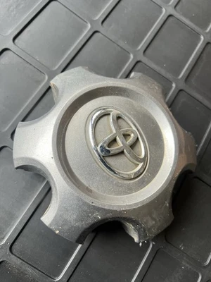 2001 2002 Toyota 4Runner roda aro centro cubo tampa 16" roda de liga leve original do fabricante - Imagem 1 de 4