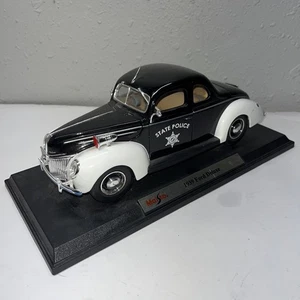  State Police 1939 Ford Deluxe Black White Maisto 1:18 Diecast - Bild 1 von 5