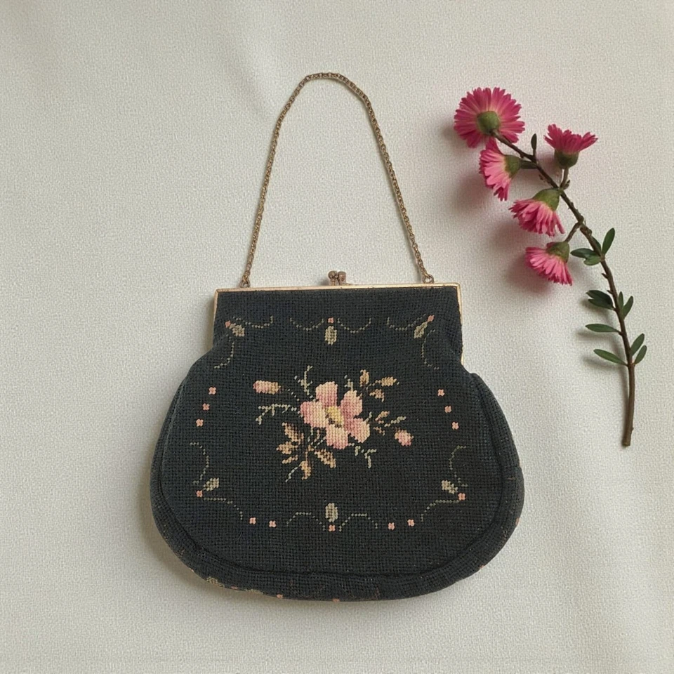 Bolso sin asas de colección Petit Point Needlepoint verde oscuro lana rosa floral abuela Foto 1 de 4